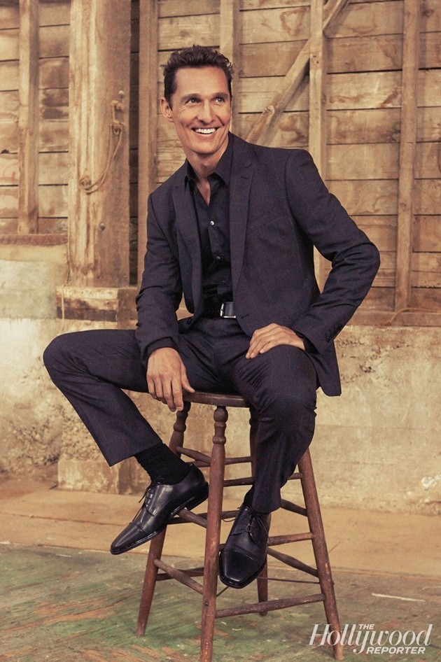 Gambar Foto Matthew McConaughey Berpose untuk The Hollywood Reporter