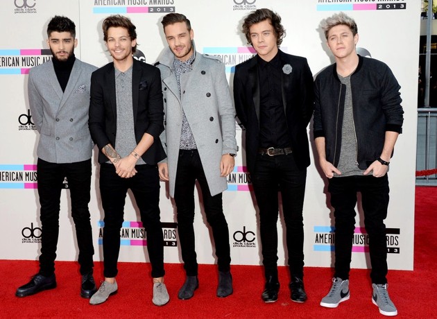 Gambar Foto One Direction di Red Carpet American Music Awards 2013