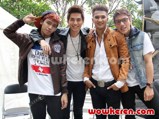 Gambar Foto S4 Saat Ditemui Setelah Mengisi Acara 'K-Pop Vaganza '