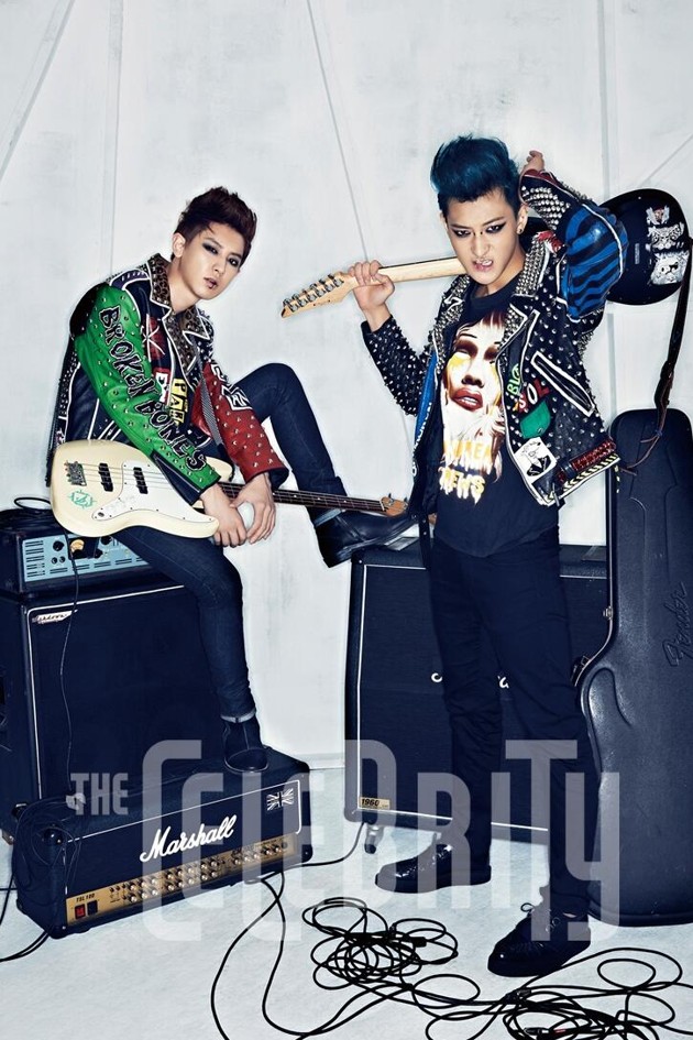 Gambar Foto Chanyeol dan Tao EXO di Majalah The Celebrity Edisi November 2013