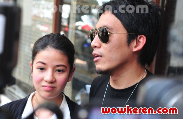Gambar Foto Natasha Rizki dan Desta Saat Ditemui di Senayan