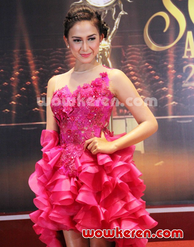 Gambar Foto Nina Zatulini di Red Carpet SCTV Awards 2013