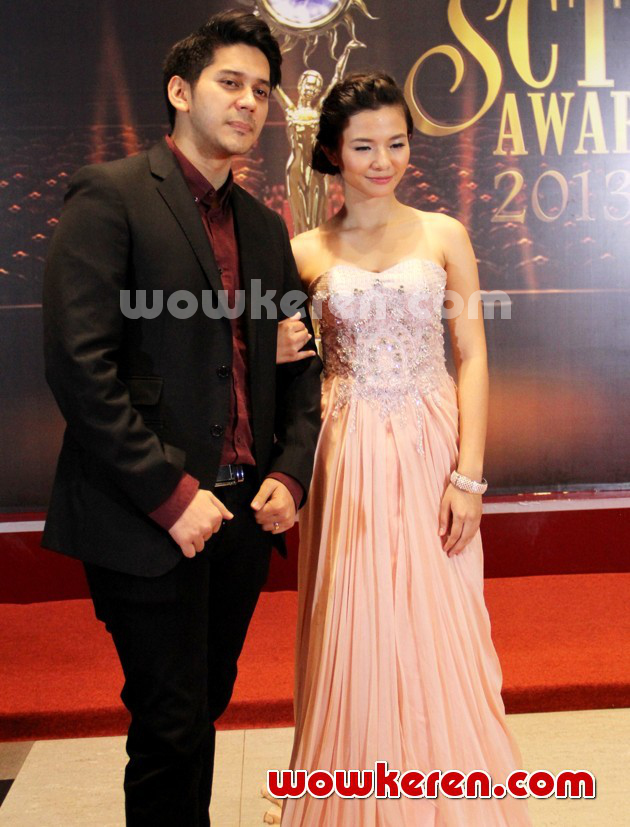 Gambar Foto Eriska Rein di Red Carpet SCTV Awards 2013