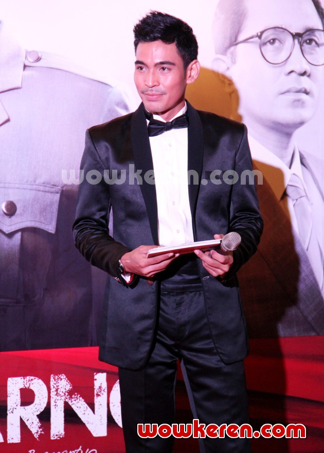 Gambar Foto Robby Purba Menjadi Host Premiere Film 'Soekarno'