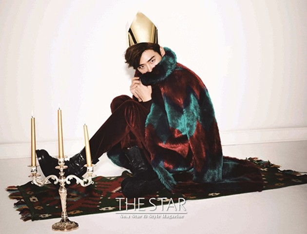 Gambar Foto Lee Jong Suk di Majalah The Star Edisi Desember 2013