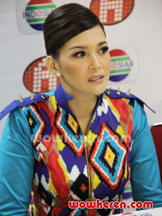 Gambar Foto Maia Estianty Saat Ditemui di Acara AFI 2013