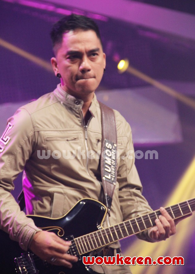 Gambar Foto Ungu Saat Tampil di Acara 'AFI 2013'