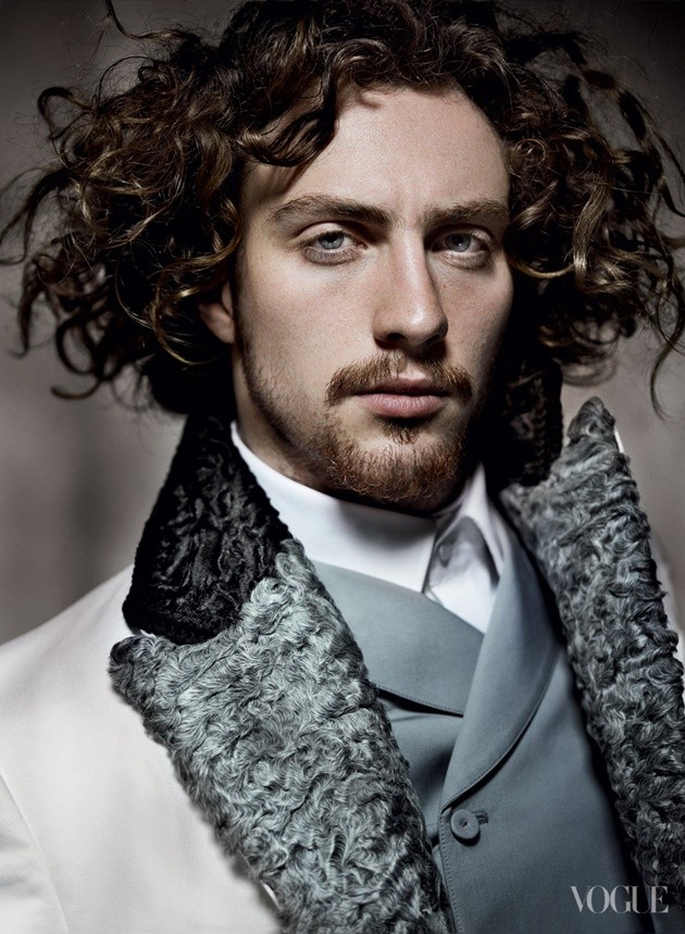 Gambar Foto Aaron Johnson Photoshoot
