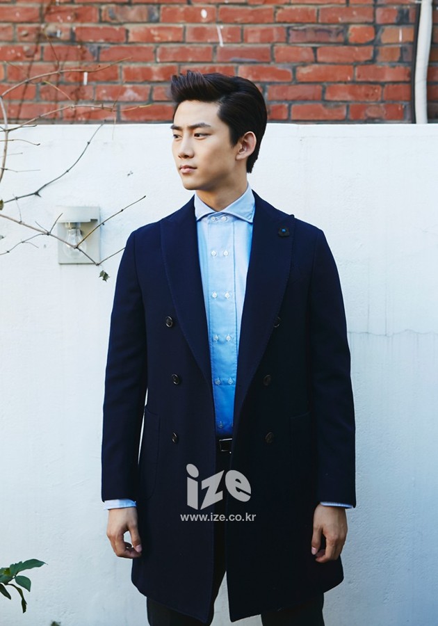 Gambar Foto Taecyeon 2PM di Majalah Ize Edisi Desember 2013