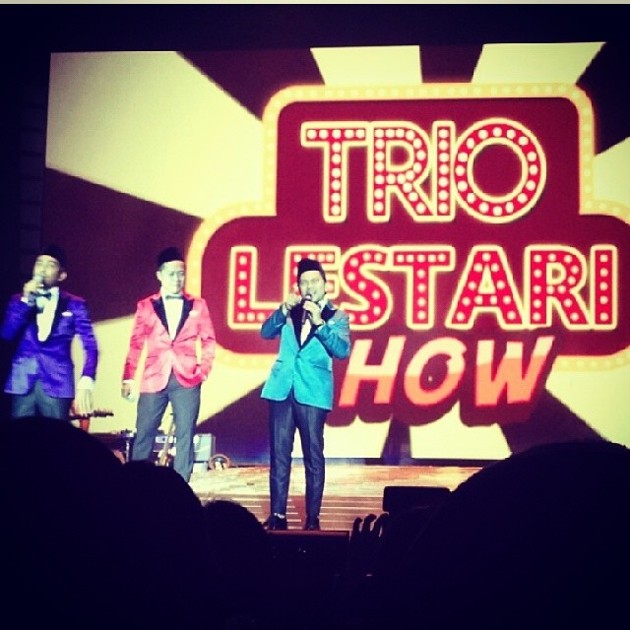 Gambar Foto Kemeriahan Konser 'Trio Lestari Show'