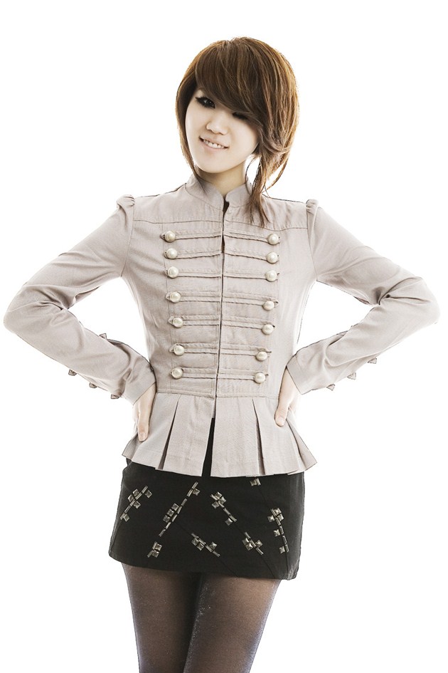 Gambar Foto Kim Yeon Ji Photoshoot Foto 2 dari 5