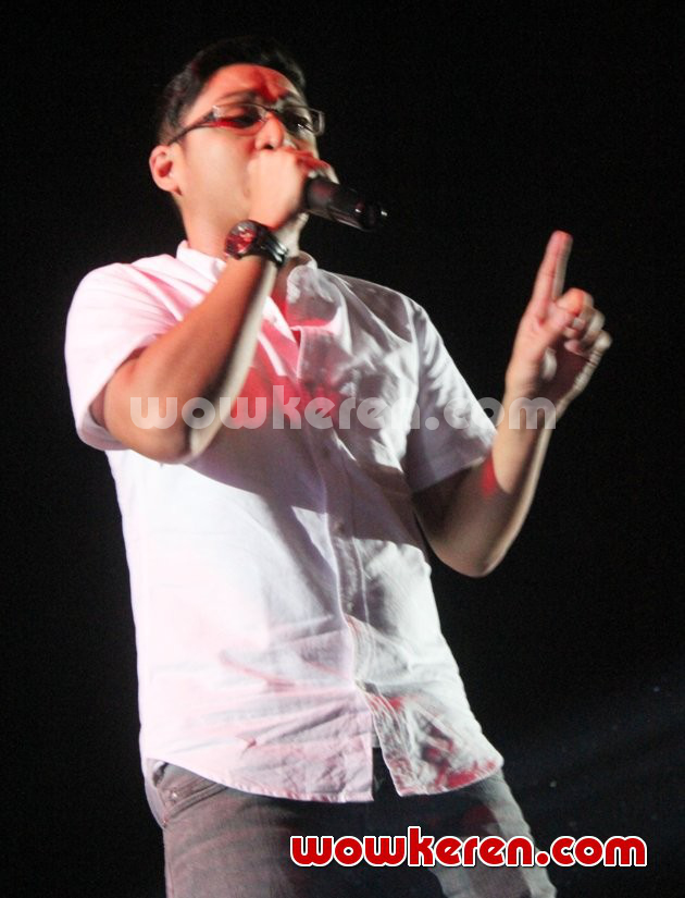 Gambar Foto Ungu Saat Tampil di Konser 'Gempita 2014'