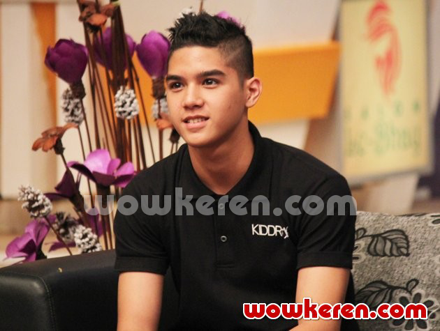 Gambar Foto Al Ghazali Saat Hadir di Acara 'Yuk Keep Smile'
