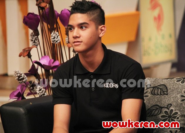 Gambar Foto Al Ghazali Saat Hadir di Acara 'Yuk Keep Smile'