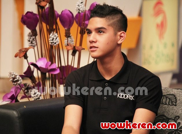 Gambar Foto Al Ghazali Saat Hadir di Acara 'Yuk Keep Smile'