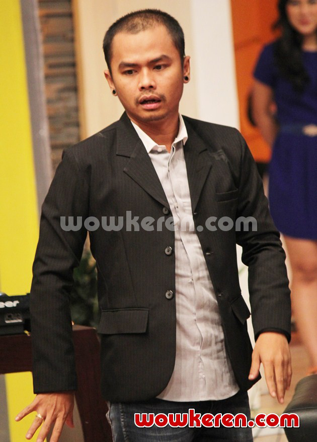 Gambar Foto Wendi Cagur di Acara 'Yuk Keep Smile'