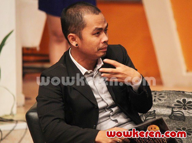 Gambar Foto Wendi Cagur di Acara 'Yuk Keep Smile'