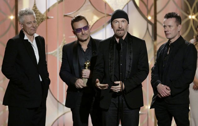 Gambar Foto U2 Raih Piala Best Original Song - Motion Picture