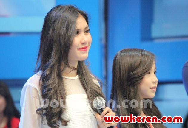 Gambar Foto Syahnaz Sadiqah di Acara 'Dahsyat'