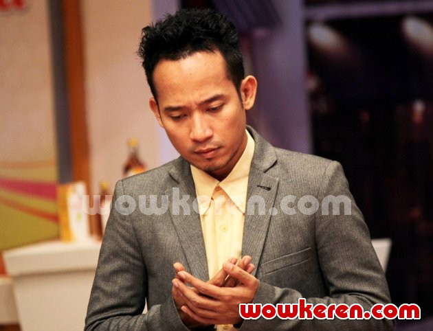 Gambar Foto Denny Cagur di Acara 'Yuk Keep Smile'