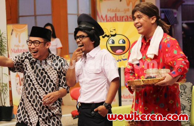 Gambar Foto Denny, Wendi Cagur dan Billy Syahputra di Acara 'Yuk Keep Smile'