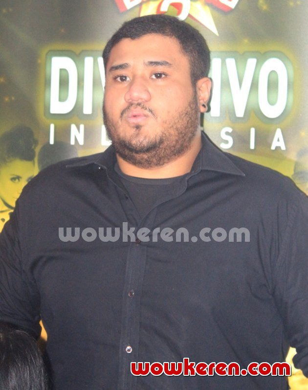 Gambar Foto Mike Mohede di Jumpa Pers Konser 'Adu Bintang 2'