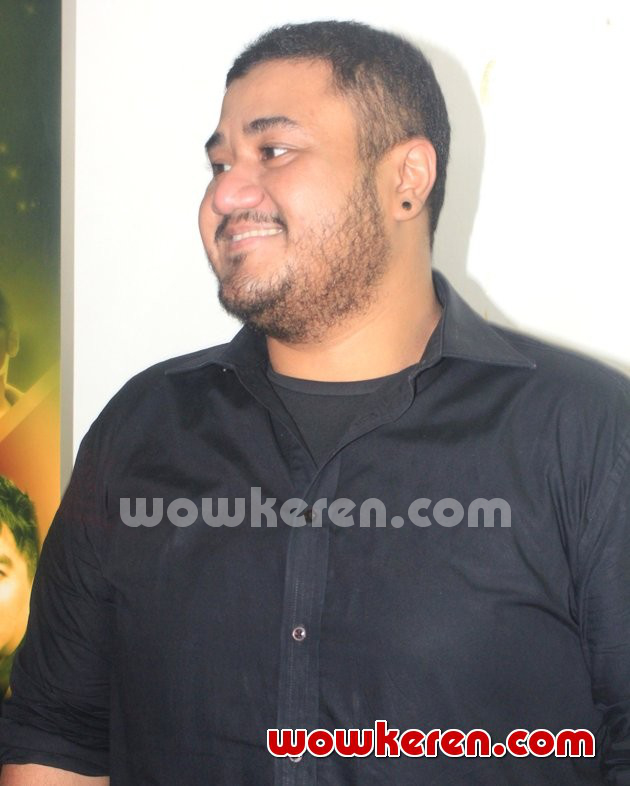Gambar Foto Mike Mohede di Jumpa Pers Konser 'Adu Bintang 2'