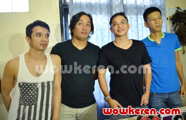 Gambar Foto Ungu Saat Jumpa Pers Single 'Baku Jaga'
