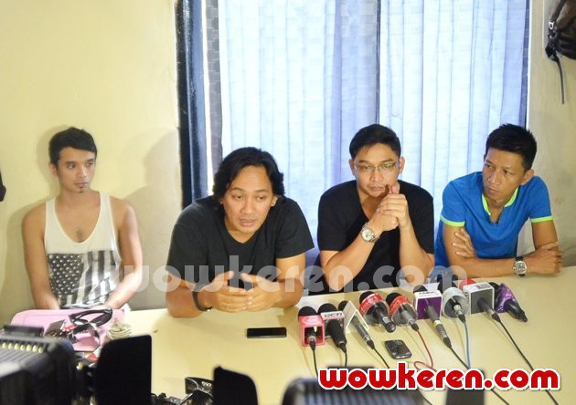 Gambar Foto Ungu Saat Jumpa Pers Single 'Baku Jaga'