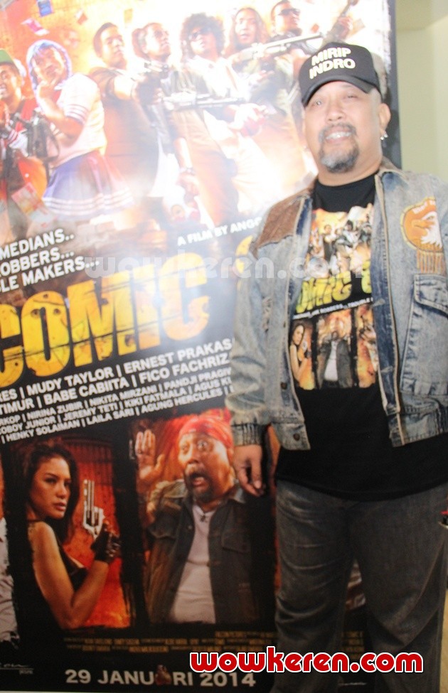 Gambar Foto Indro Warkop di Premiere 'Comic 8'