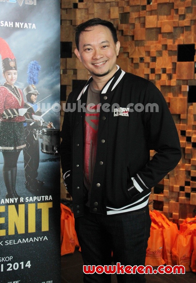 Gambar Foto Verdi Solaiman Ditemui Saat Jumpa Pers Film '12 Menit Kemenangan Untuk Selamanya'