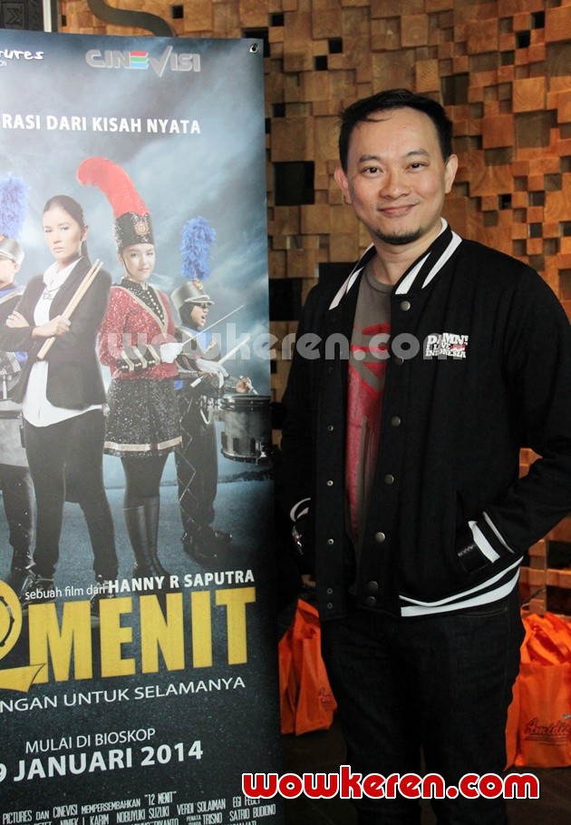 Gambar Foto Verdi Solaiman Ditemui Saat Jumpa Pers Film '12 Menit Kemenangan Untuk Selamanya'