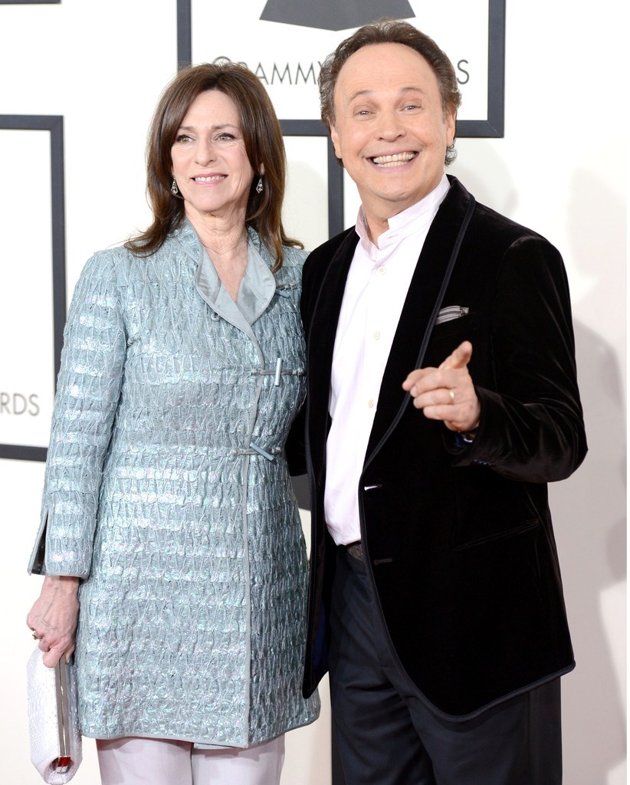 Gambar Foto Billy Crystal dan Janice Crystal di Red Carpet Grammy Awards 2014