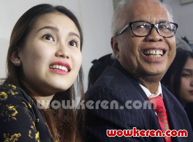 Gambar Foto Ayu Ting Ting Saat Mendatangi Pengadilan Agama Depok