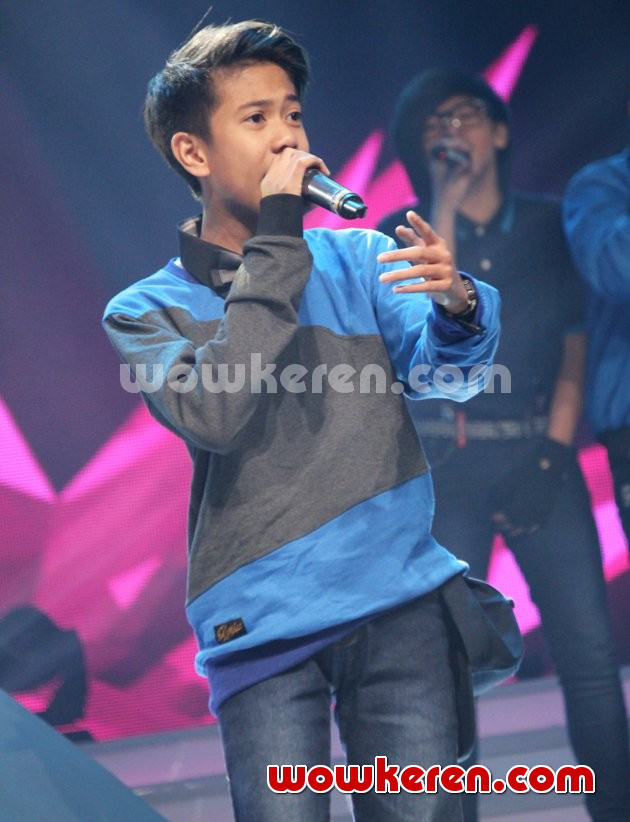 Gambar Foto Iqbal Coboy Junior Saat Tampil di Acara 'NEW AFI 2013'