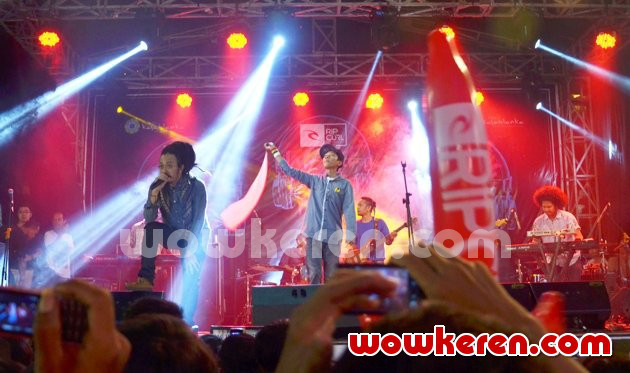 Gambar Foto Ras Muhamad Saat Tampil di 'Rip Curl Wake Skate Music Festival 2014'