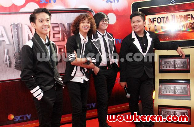 Gambar Foto Coboy Junior di Red Carpet Infotainment Awards 2014