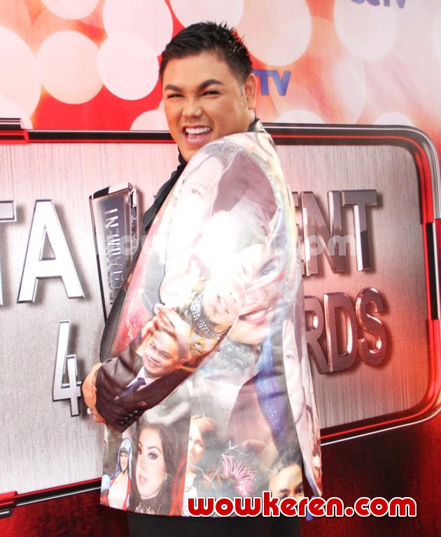 Gambar Foto Ivan Gunawan di Red Carpet Infotainment Awards 2014