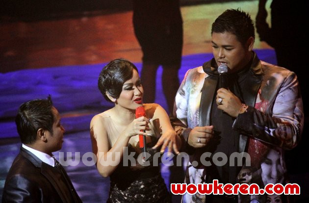 Gambar Foto Julia Perez dan Ivan Gunawan Jadi Host Infotainment Awards 2014