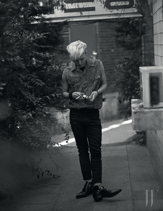 Gambar Foto G-Dragon Big Bang di Majalah W Korea Edisi Januari 2014
