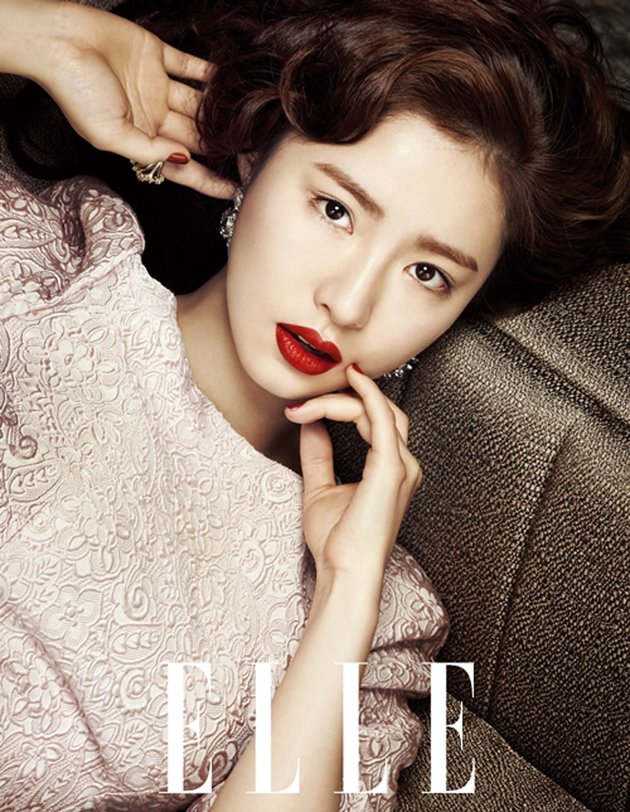 Gambar Foto Shin Se Kyung di Majalah Elle Edisi Januari 2014