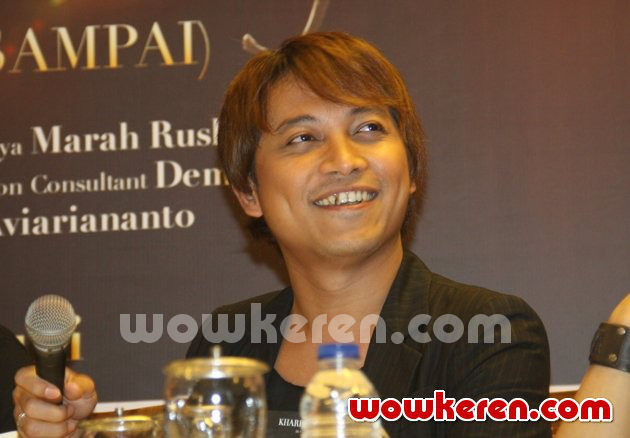 Gambar Foto Iman J-Rocks Saat Jumpa Pers Teater Musikal 'Siti Nurbaya'