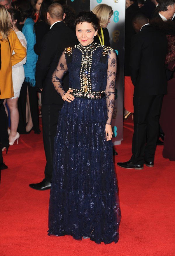 Gambar Foto Maggie Gyllenhaal di Red Carpet BAFTA Awards 2014