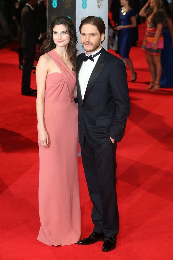 Gambar Foto Daniel Bruhl di Red Carpet BAFTA Awards 2014