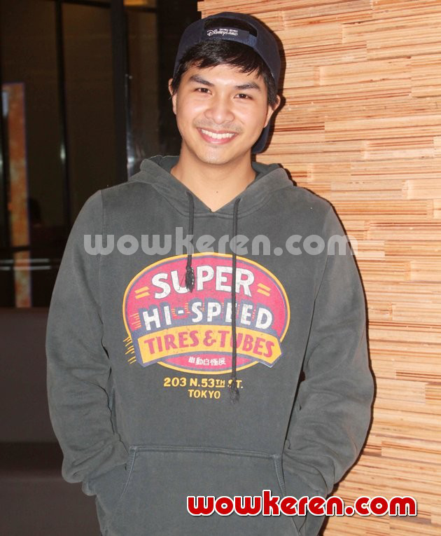 Gambar Foto Glenn Alinskie Saat di Temui di MD Entertainment