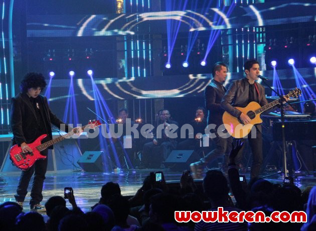 Gambar Foto Kolaborasi Al Ghazali dan Dul Jaelani di Konser 'Masterpiece'