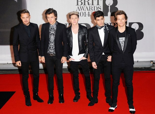 Gambar Foto One Direction di Red Carpet BRIT Awards 2014