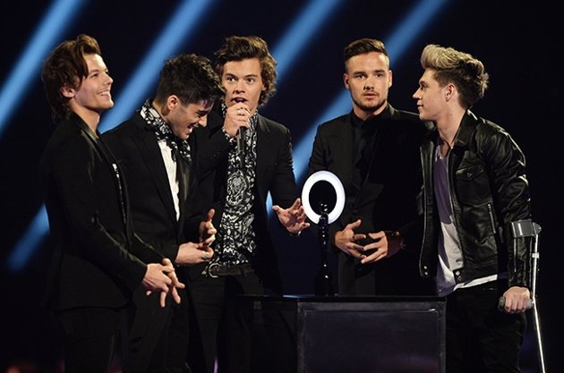 Harry Styles Berita, Foto, Video, Lirik Lagu, Profil Harry Styles Berita, Foto, Video, Lirik Lagu, Profil