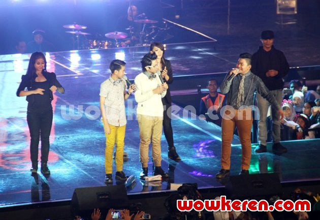 Gambar Foto Coboy Junior Saat Mengumumkan Perubahan Nama