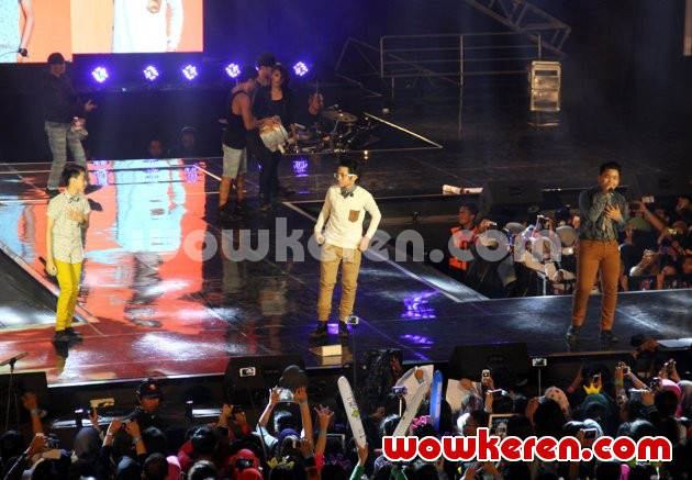Gambar Foto Penampilan CJR di 'Farewell Concert'
